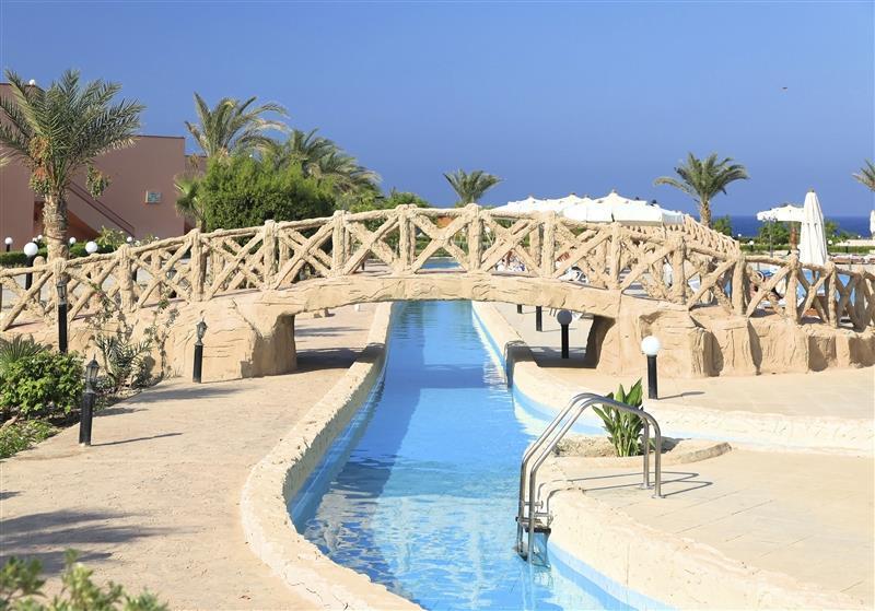 The Three Corners Happy Life Beach Resort 4* фотосуреті