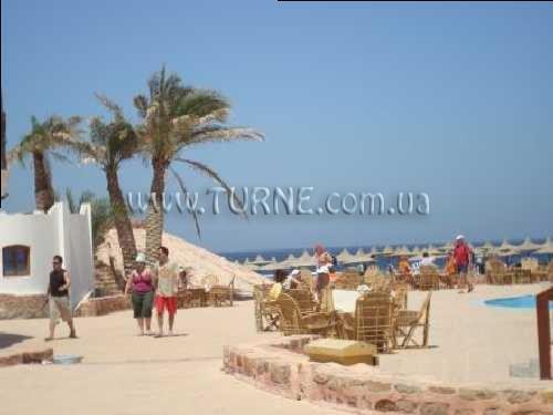 Отель Helioland Beach Resort Quseir 4*