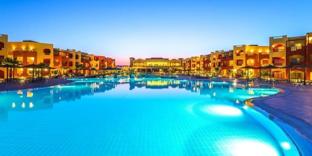 Отель Casa Mare Resort Marsa Alam (ex. Royal Tulip Beach Resort ) 5*