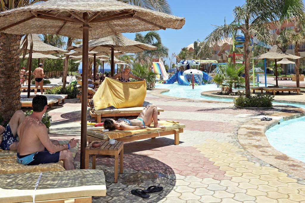 The Three Corners Sea Beach Resort 4* суреті